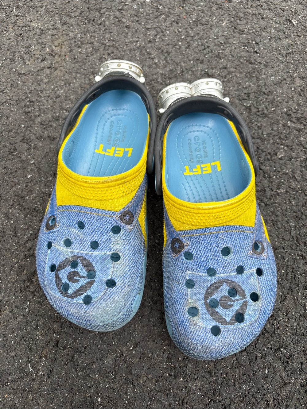 GUC minion crocs size c13
